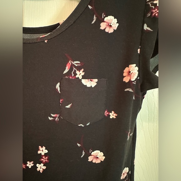Floral pocket T-shirt dress - Picture 3 of 5